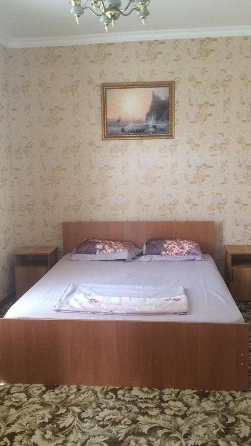 Гостевой Дом В Гагре Gagra Bagian luar foto